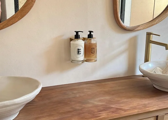 De Charme Avec Grand Jardin Centre Sur فيلة تروفيي سور مير