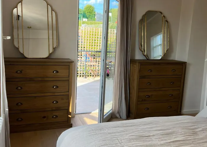 De Charme Avec Grand Jardin Centre Sur